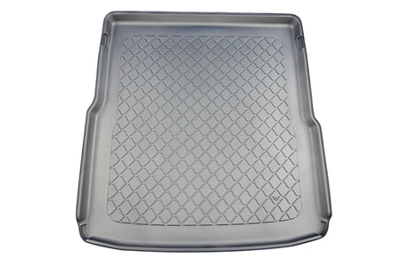 Csomagtértálca Skoda Superb IV PHEV, kombi karosszéria, gyártmány 03.2024 - jelen, áthelyezhető csomagpadló felső állásban, térelválasztó nélkül | 193900GRD