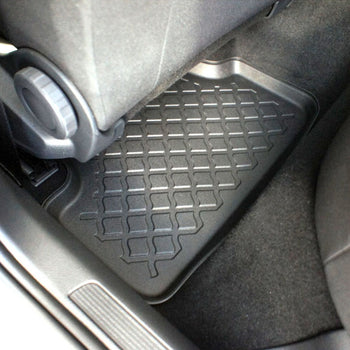 Hótálca gumiszőnyegek Volkswagen Golf 7, gyártmány 10.2012 - 12.2019, ferdehátú karosszéria 3 ajtós | 603108
