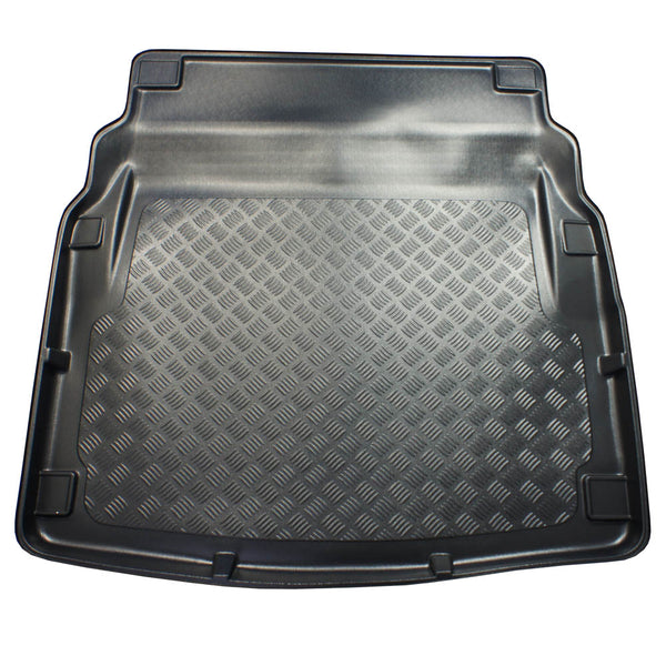 Csomagtértálca Mercedes E-Class W212, szedán karosszéria, gyártmány 03.2009 - 03.2016, oldalsó fülek nélkül, műanyag elemek nélkül | 192715BSC