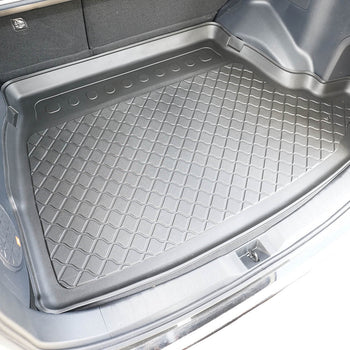 Csomagtértálca Suzuki Across PHEV, suv karosszéria, gyártmány 07.2020 - jelen, mélynyomóval/nélkül | 193601GRD