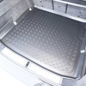 Csomagtértálca BMW 5-ös sorozat G61, kombi karosszéria, gyártmány 05.2024 - jelen | 193657BSC