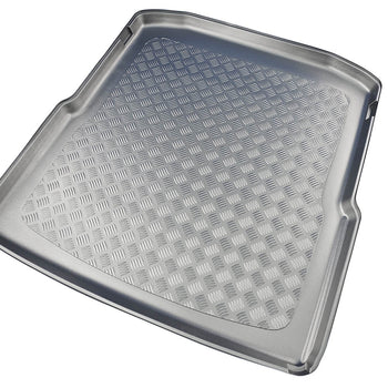 Csomagtértálca Skoda Superb IV MHEV, kombi karosszéria, gyártmány 12.2023 - jelen, alsó csomagtér, magasságra állítható csomagtérpadló nélkül, phev kivitelhez nem | 193994BSC