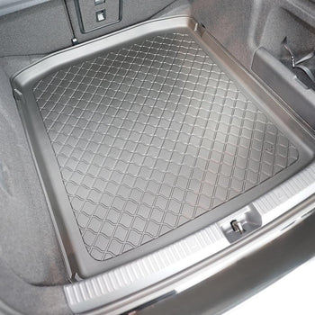 Csomagtértálca Skoda Superb IV MHEV, szedán karosszéria, gyártmány 12.2023 - jelen, alsó csomagtér, magasságra állítható csomagtérpadló nélkül | 193995GRD