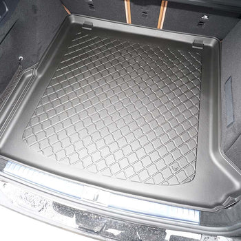 Csomagtértálca Mercedes E-Class W214 T-Modell, kombi karosszéria, gyártmány 08.2023 - jelen, phev kivitelhez nem, kivehető bal oldali füllel. | 194031GRD