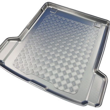 Csomagtértálca Porsche Taycan electric, szedán karosszéria, gyártmány 01.2020 - jelen | 194108BSC