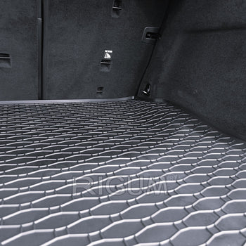 Csomagtértálca BMW i5 G61, kombi karosszéria, gyártmány 05.2024 - jelen | 403329