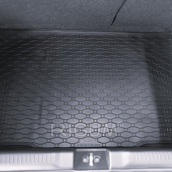 Csomagtértálca Suzuki Swift MHEV, ferdehátú karosszéria, gyártmány 04.2024 - jelen | 433036