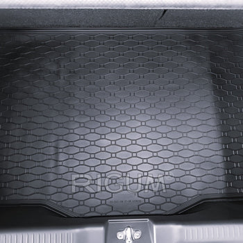 Csomagtértálca Suzuki Swift MHEV, ferdehátú karosszéria, gyártmány 04.2024 - jelen | 433036