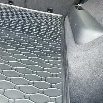 Csomagtértálca Skoda Kodiaq Facelift II, suv karosszéria, gyártmány 12.2023 - jelen, 7 üléses, ledöntött 3. üléssor | 434330