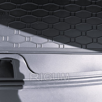 Csomagtértálca Volvo V 70 III, kombi karosszéria, gyártmány 09.2007 - 2016 | 438062