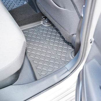 Hótálca gumiszőnyegek Suzuki Swace Hybrid, gyártmány 11.2020 - jelen, kombi karosszéria | 603388