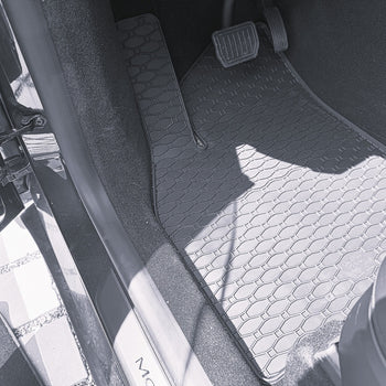 Gumiszőnyegek Tesla Model Y Facelift, gyártmány 2025 - jelen, suv karosszéria | 906332