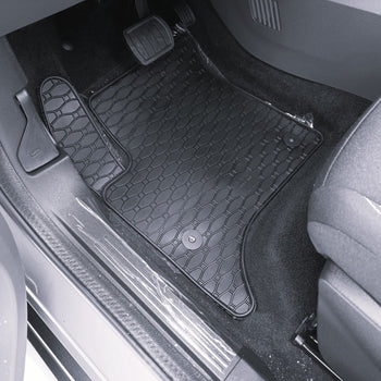 Gumiszőnyegek Fiat Grande Panda Hybrid (MHEV), gyártmány 2025 - jelen, ferdehátú karosszéria | 906929