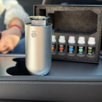 AMOS ONE Smart Diffúzor csomag + 6 káprázatos illóolaj ajándékba