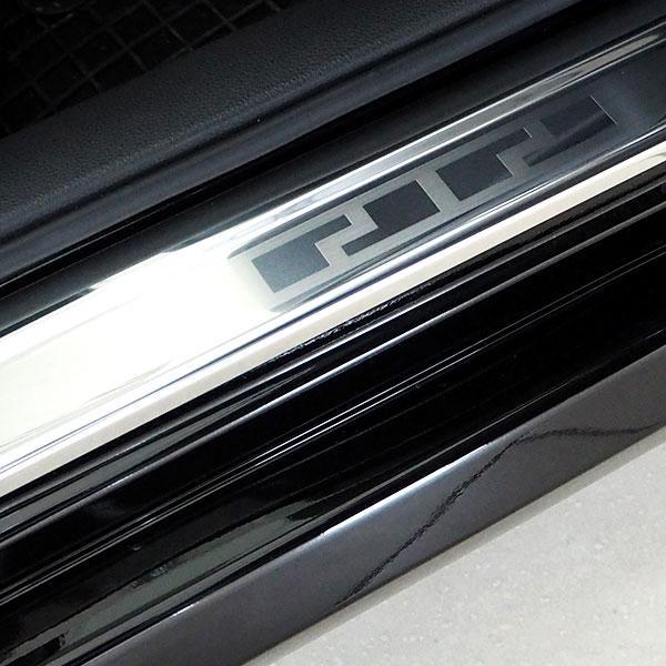 KÜLÖNLEGES KINÉZET