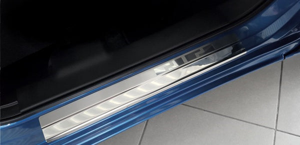 Rozsdamentes acél küszöbvédők Dacia Logan III, gyártmány 01.2021 - jelen, szedán karosszéria | 08-1400