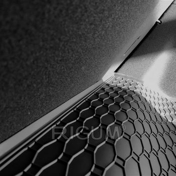 Csomagtértálca Honda Civic XI, szedán karosszéria, gyártmány 11.2022 - jelen, mélynyomóval/nélkül | 409031