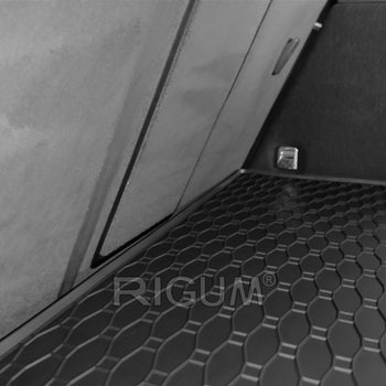 Csomagtértálca Audi Q3 I, suv karosszéria, gyártmány 08.2011 - 06.2018, keskeny pótkerékkel, jobboldali térelválasztó nélkül | 402124