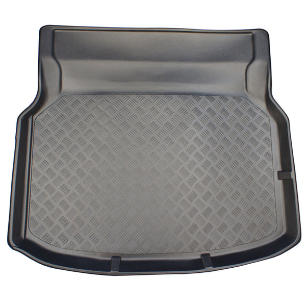 Csomagtértálcák Mercedes C-Class W204, karosszéria szedán, gyártmány 2007.04 - 2014.02, lehajtható üléssor (v2) #1