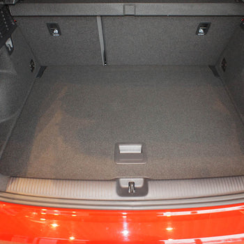 Csomagtértálcák Audi Q2, karosszéria suv, gyártmány 2016.10 - jelen, felső csomagtér #1