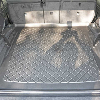 Csomagtértálcák BMW X7 G07, karosszéria suv, gyártmány 2019.03 - jelen #1